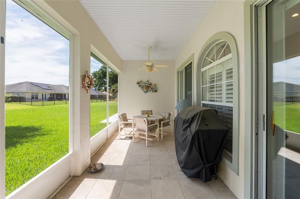 For Sale: $329,000 (3 beds, 2 baths, 2266 Square Feet)