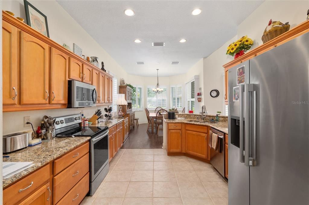 For Sale: $329,000 (3 beds, 2 baths, 2266 Square Feet)