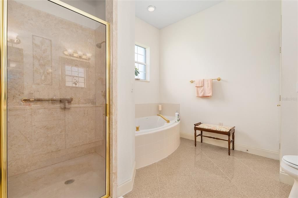For Sale: $329,000 (3 beds, 2 baths, 2266 Square Feet)