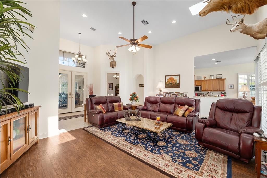 For Sale: $329,000 (3 beds, 2 baths, 2266 Square Feet)