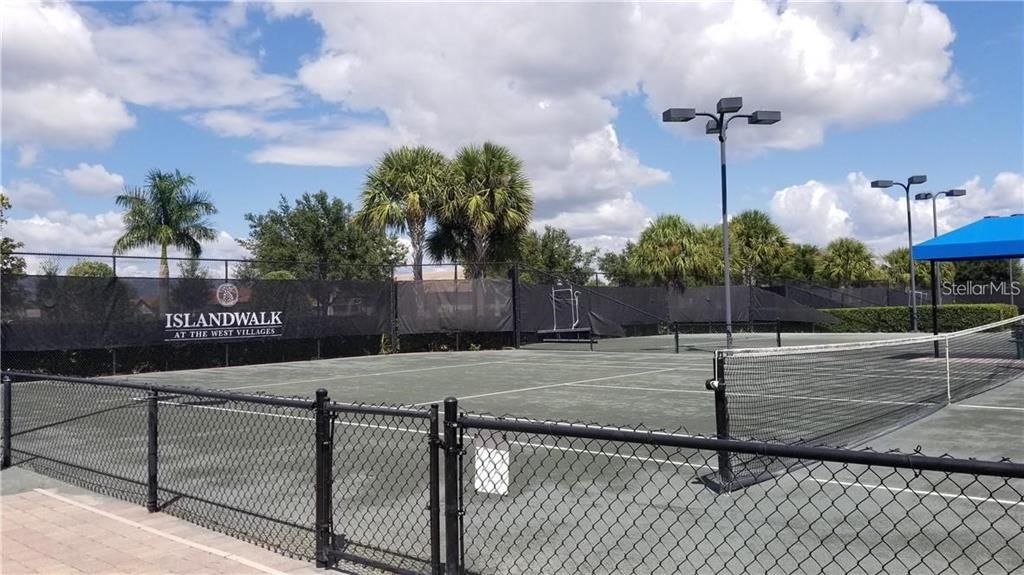 For Sale: $364,900 (2 beds, 2 baths, 1443 Square Feet)