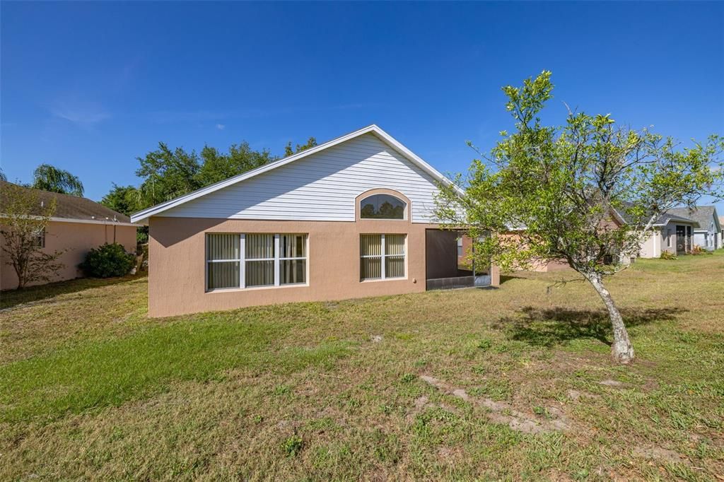 For Sale: $399,900 (3 beds, 2 baths, 1806 Square Feet)