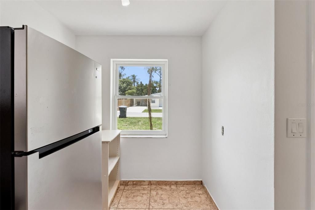For Sale: $169,000 (3 beds, 1 baths, 979 Square Feet)