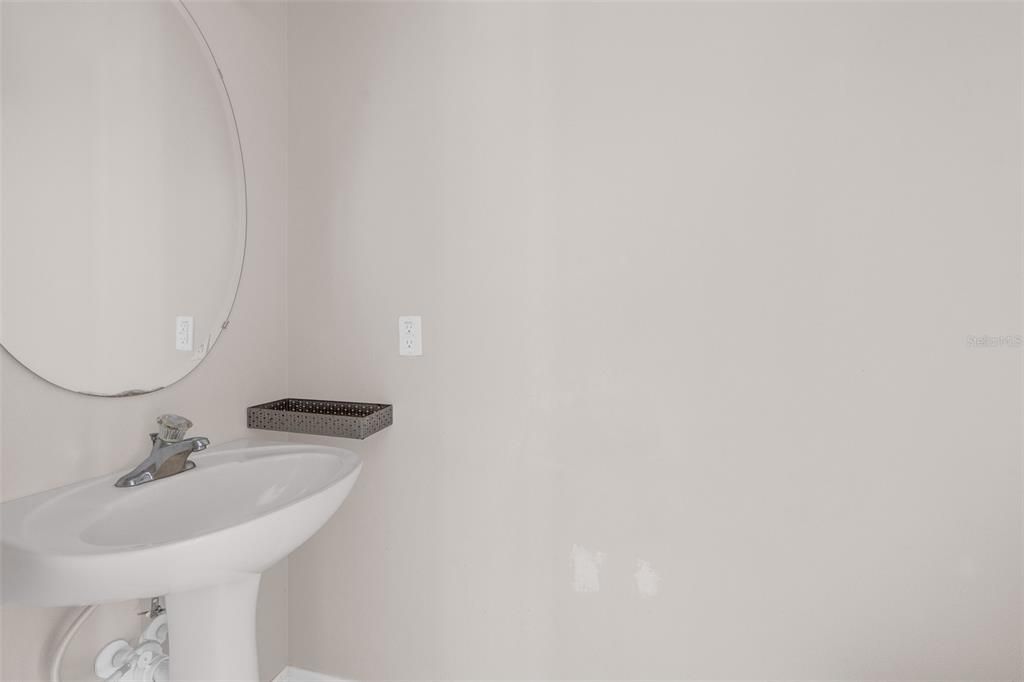 For Sale: $445,000 (4 beds, 2 baths, 2506 Square Feet)