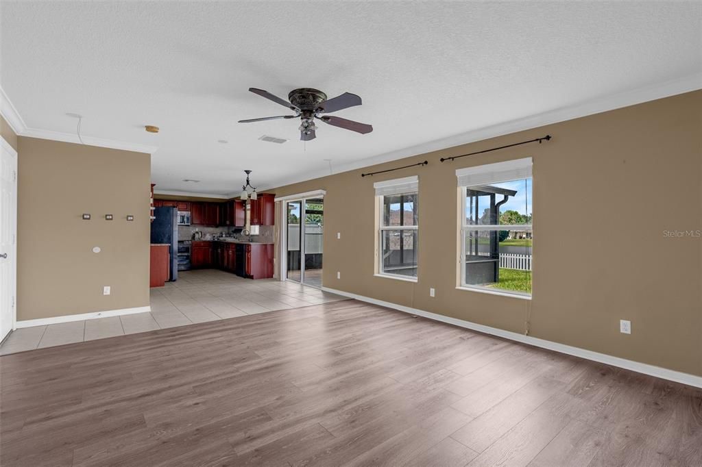 For Sale: $445,000 (4 beds, 2 baths, 2506 Square Feet)