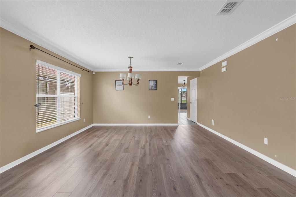 For Sale: $445,000 (4 beds, 2 baths, 2506 Square Feet)