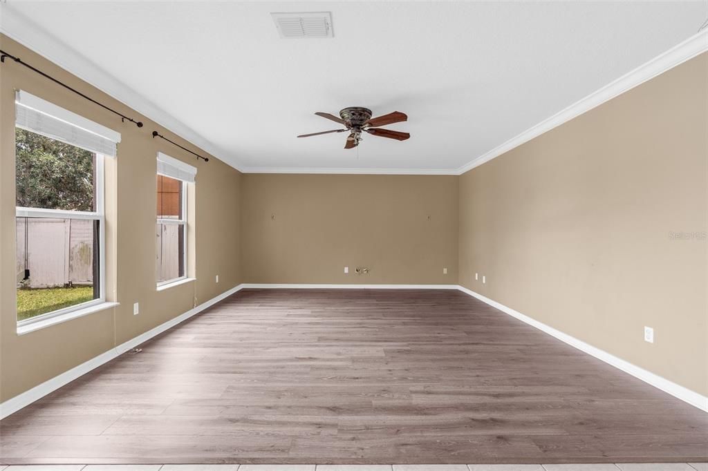 For Sale: $445,000 (4 beds, 2 baths, 2506 Square Feet)