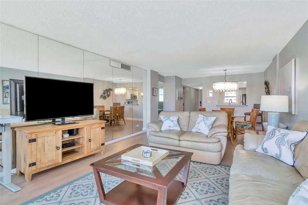 В аренду: $3,500 (2 спален, 2 ванн, 1103 Квадратных фут)