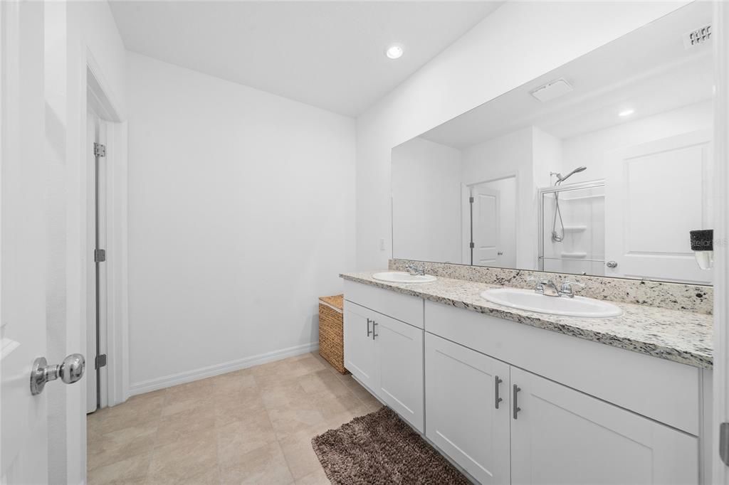 For Sale: $413,000 (4 beds, 3 baths, 2206 Square Feet)