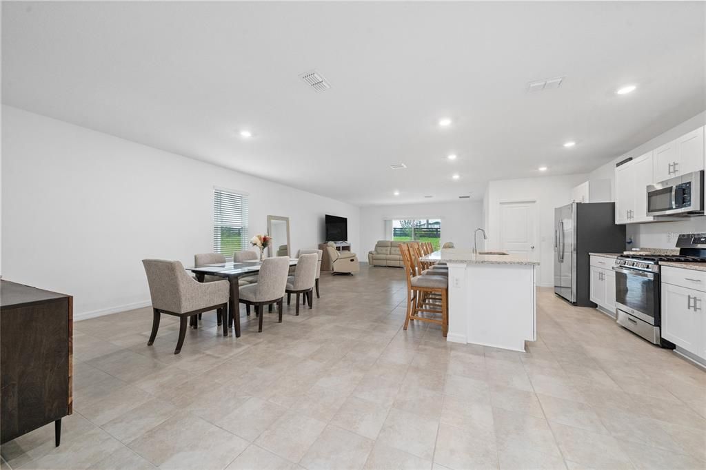 For Sale: $413,000 (4 beds, 3 baths, 2206 Square Feet)