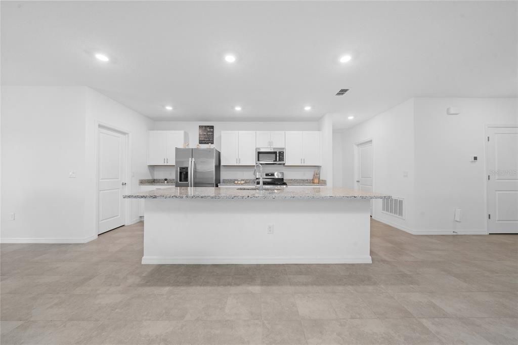 For Sale: $413,000 (4 beds, 3 baths, 2206 Square Feet)