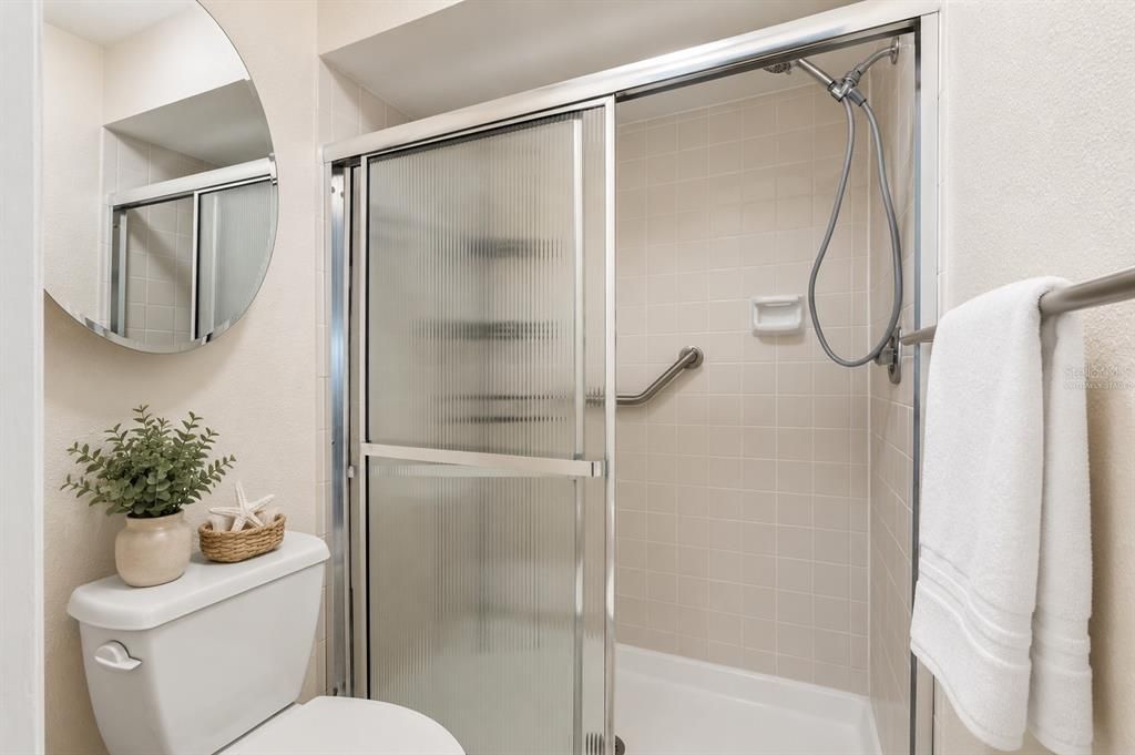 For Sale: $299,000 (3 beds, 2 baths, 1415 Square Feet)