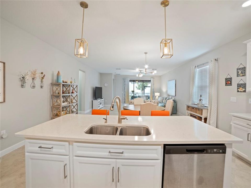 For Sale: $409,500 (3 beds, 2 baths, 2141 Square Feet)