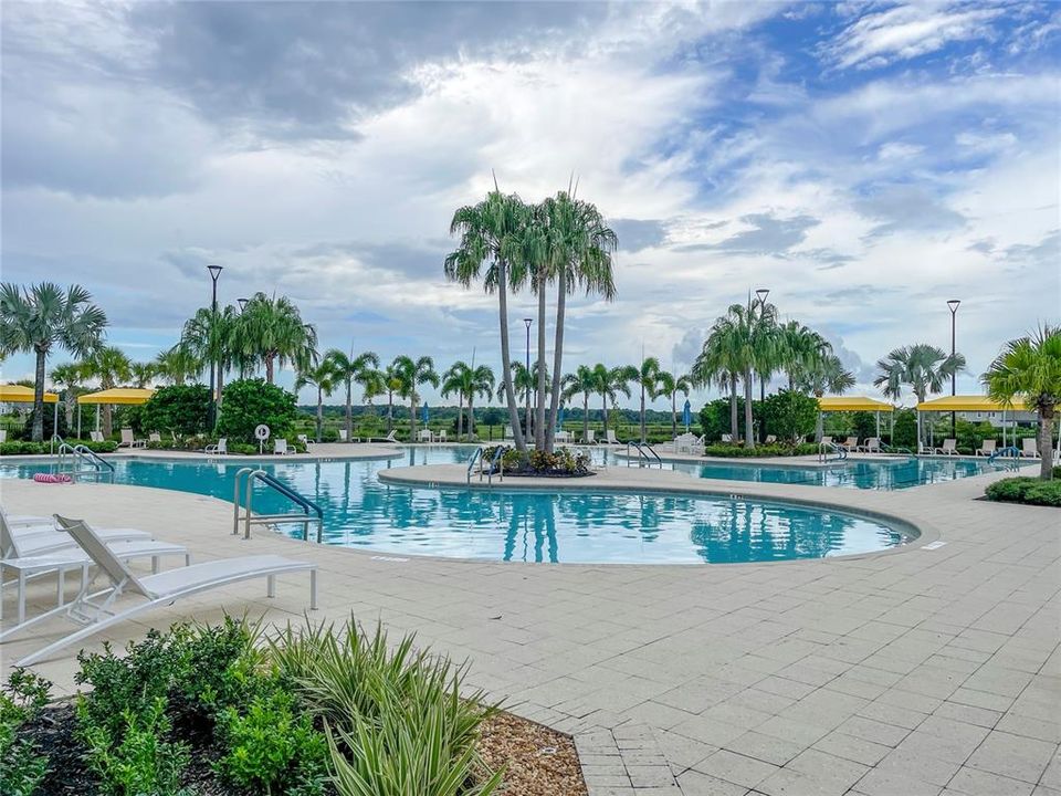 For Sale: $409,500 (3 beds, 2 baths, 2141 Square Feet)