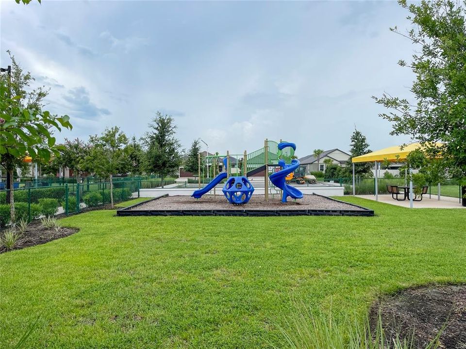 For Sale: $409,500 (3 beds, 2 baths, 2141 Square Feet)
