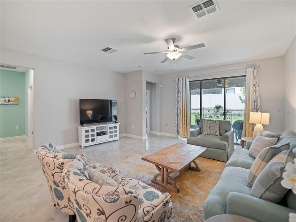 For Sale: $409,500 (3 beds, 2 baths, 2141 Square Feet)