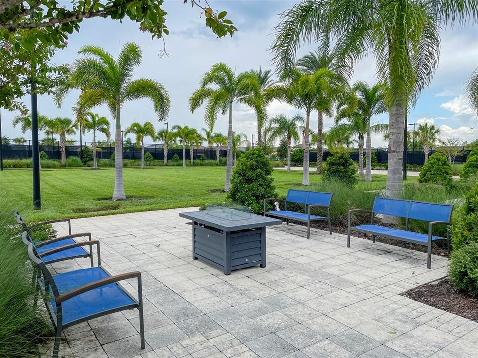For Sale: $409,500 (3 beds, 2 baths, 2141 Square Feet)