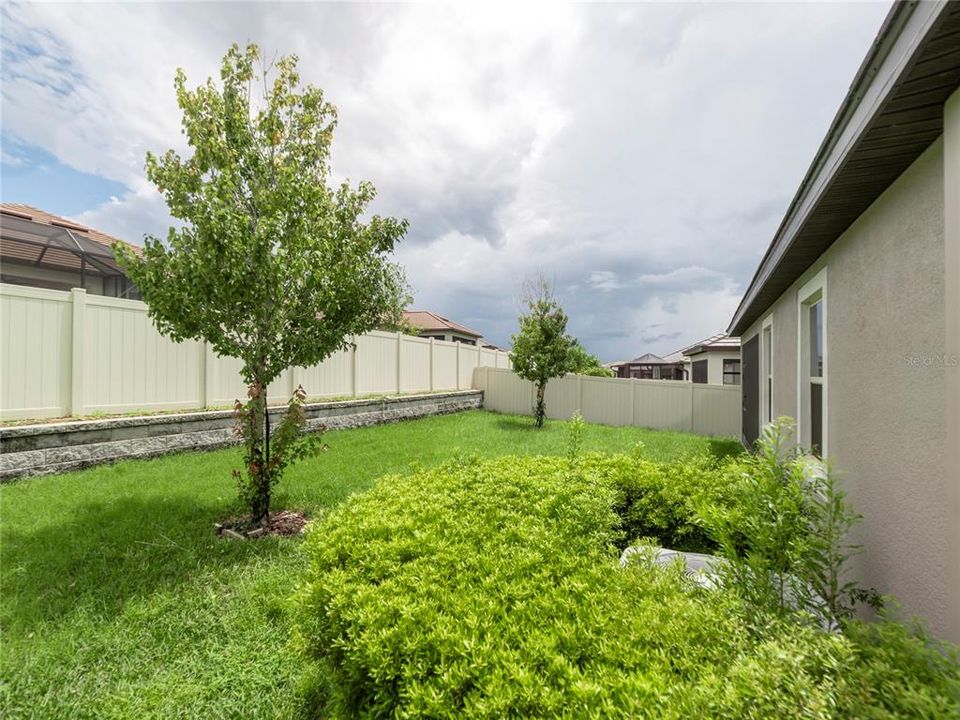 For Sale: $409,500 (3 beds, 2 baths, 2141 Square Feet)