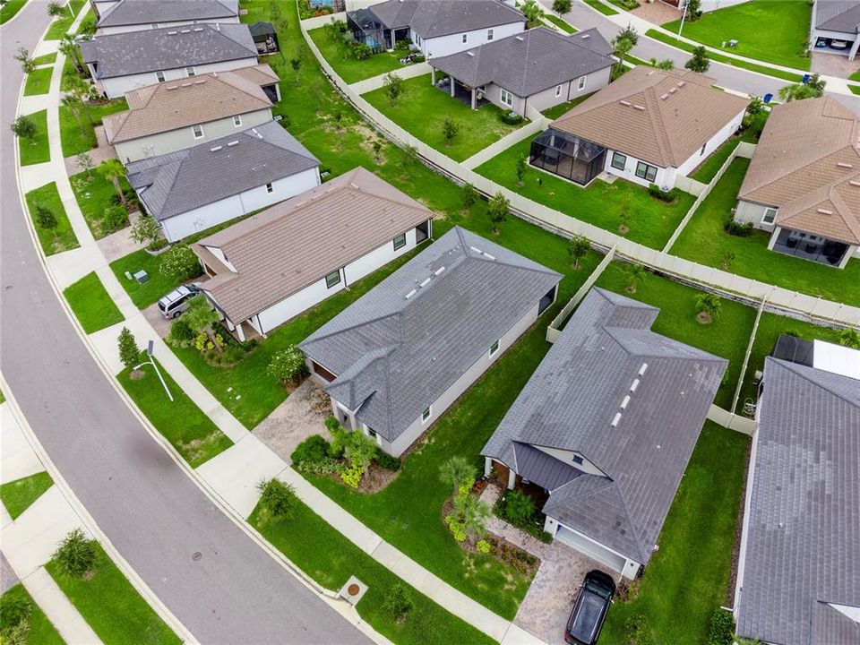 For Sale: $409,500 (3 beds, 2 baths, 2141 Square Feet)