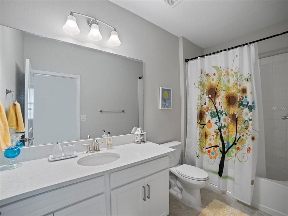 For Sale: $409,500 (3 beds, 2 baths, 2141 Square Feet)