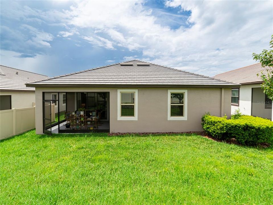 For Sale: $409,500 (3 beds, 2 baths, 2141 Square Feet)