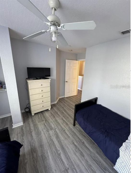 В аренду: $2,150 (3 спален, 2 ванн, 1296 Квадратных фут)