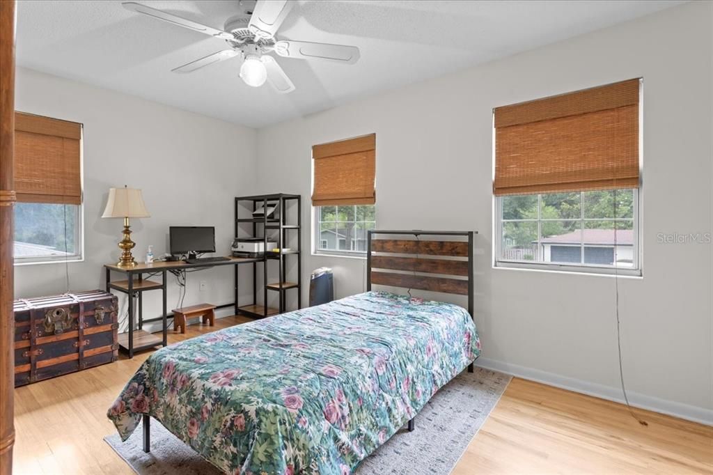 For Sale: $534,999 (4 beds, 2 baths, 2220 Square Feet)