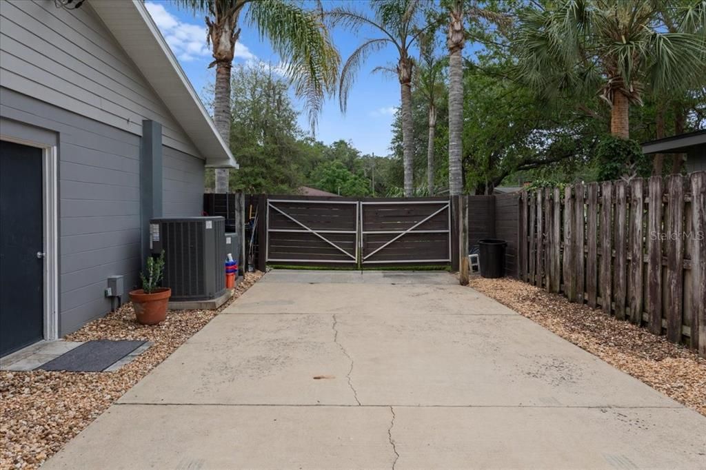 For Sale: $534,999 (4 beds, 2 baths, 2220 Square Feet)