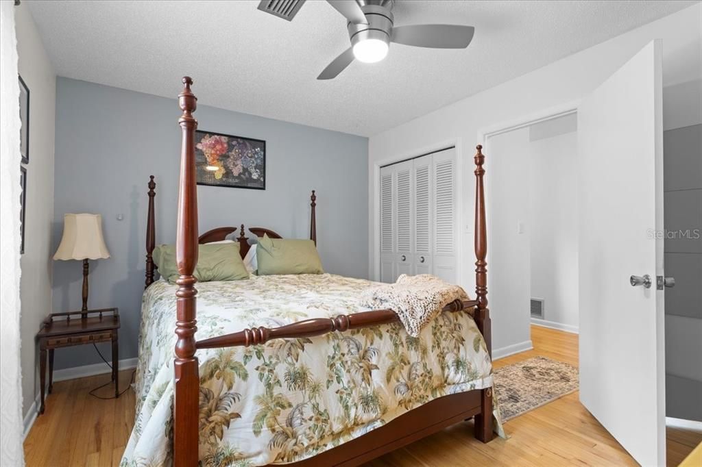 For Sale: $534,999 (4 beds, 2 baths, 2220 Square Feet)