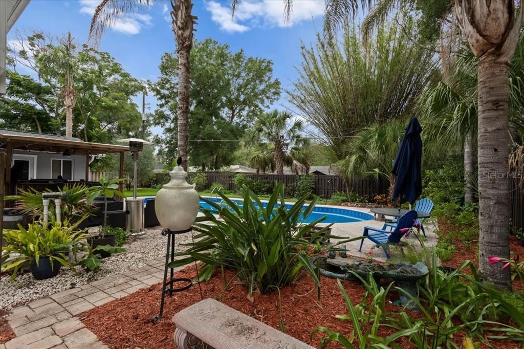 For Sale: $534,999 (4 beds, 2 baths, 2220 Square Feet)