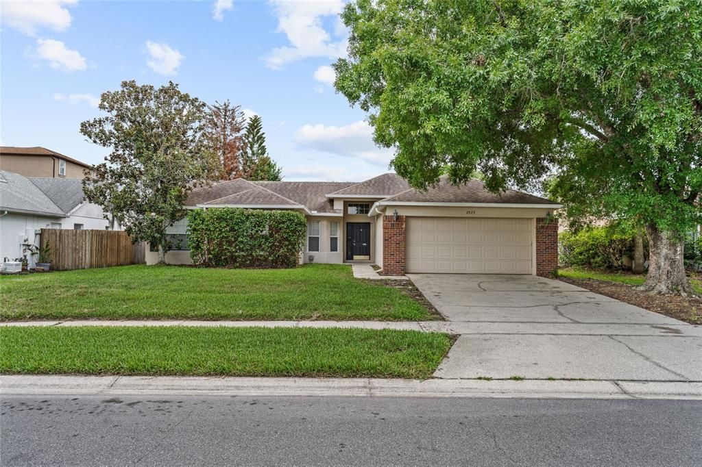 For Sale: $429,000 (3 beds, 2 baths, 1663 Square Feet)