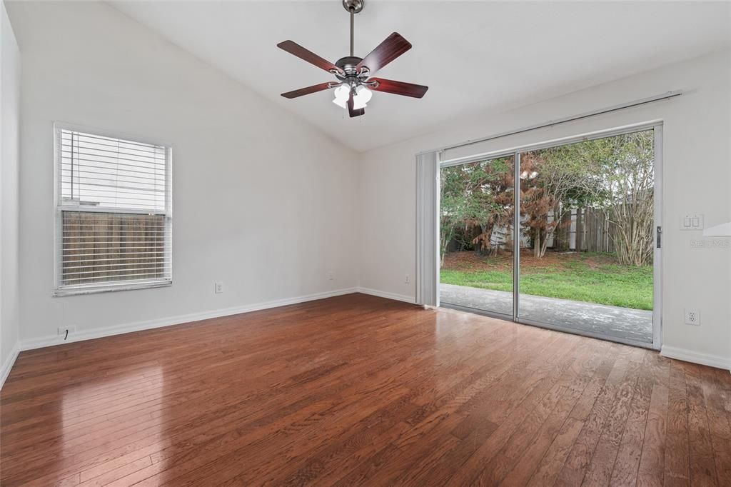 For Sale: $429,000 (3 beds, 2 baths, 1663 Square Feet)