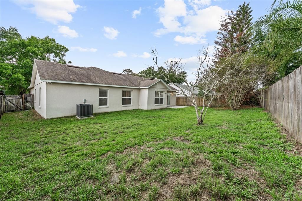 For Sale: $429,000 (3 beds, 2 baths, 1663 Square Feet)