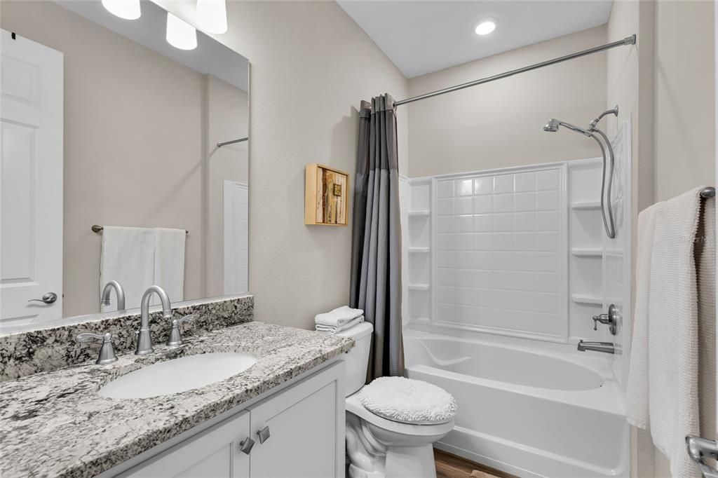 For Sale: $439,900 (3 beds, 2 baths, 1911 Square Feet)
