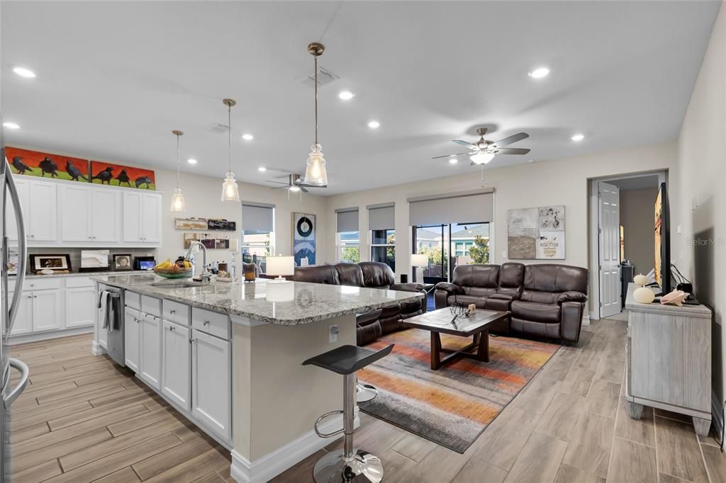 For Sale: $439,900 (3 beds, 2 baths, 1911 Square Feet)