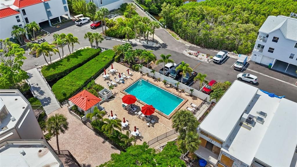 En Venta: $650,000 (3 camas, 3 baños, 2100 Pies cuadrados)