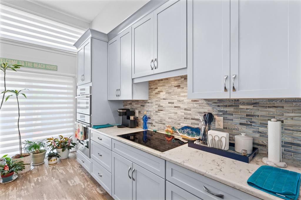 En Venta: $650,000 (3 camas, 3 baños, 2100 Pies cuadrados)