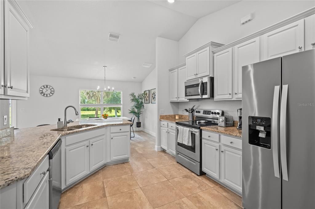 En Venta: $349,900 (4 camas, 2 baños, 1762 Pies cuadrados)