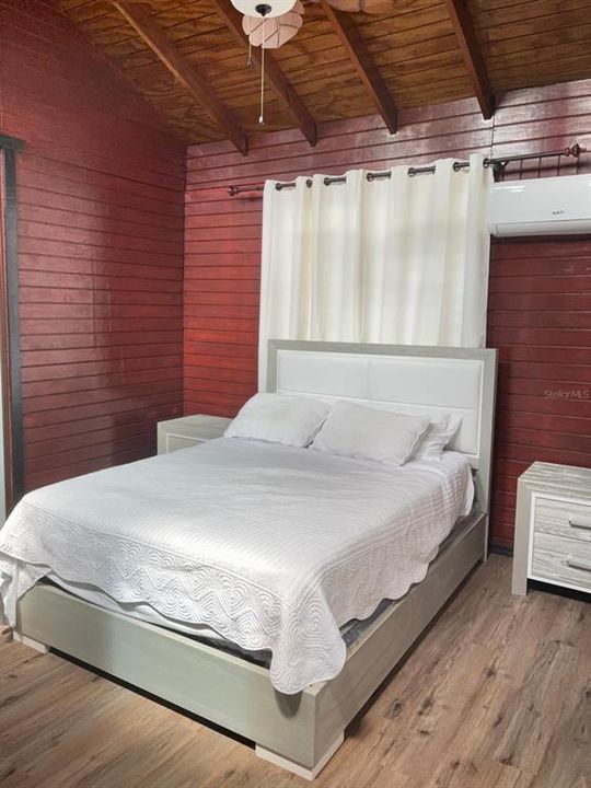 На продажу: $415,000 (2 спален, 3 ванн, 1200 Квадратных фут)