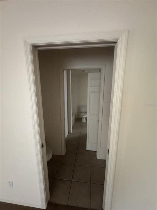 For Rent: $1,400 (2 beds, 1 baths, 2962 Square Feet)