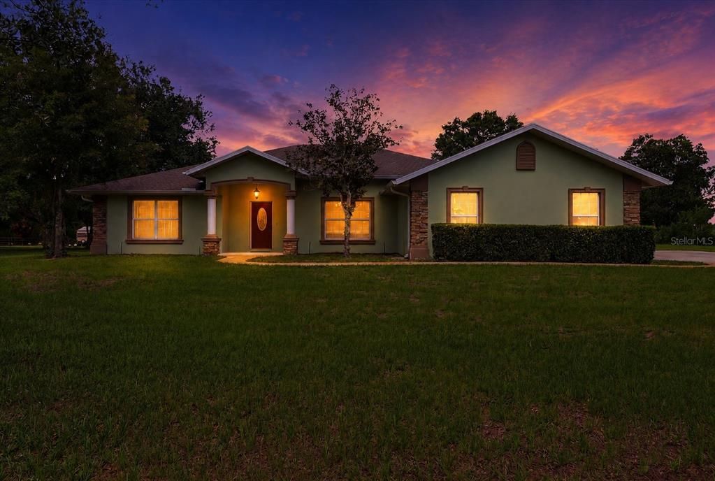 For Sale: $535,000 (4 beds, 3 baths, 2517 Square Feet)