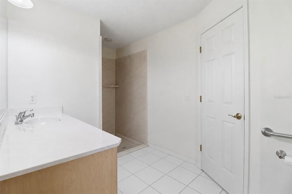 For Sale: $535,000 (4 beds, 3 baths, 2517 Square Feet)