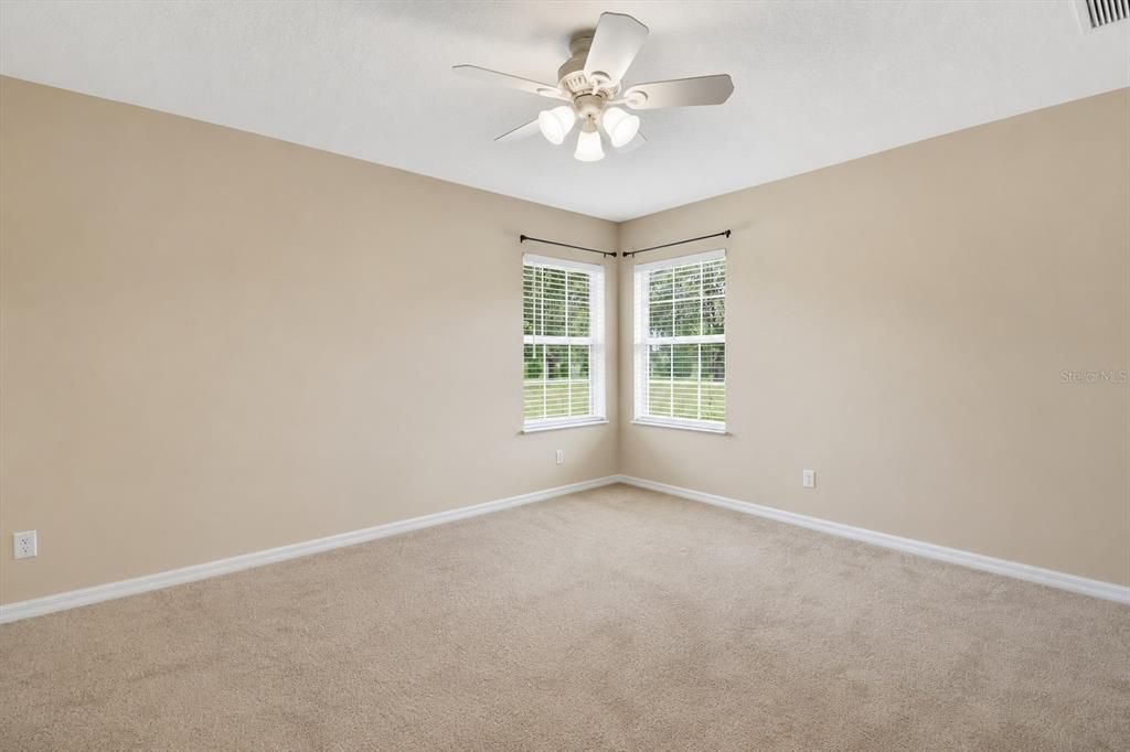 For Sale: $535,000 (4 beds, 3 baths, 2517 Square Feet)