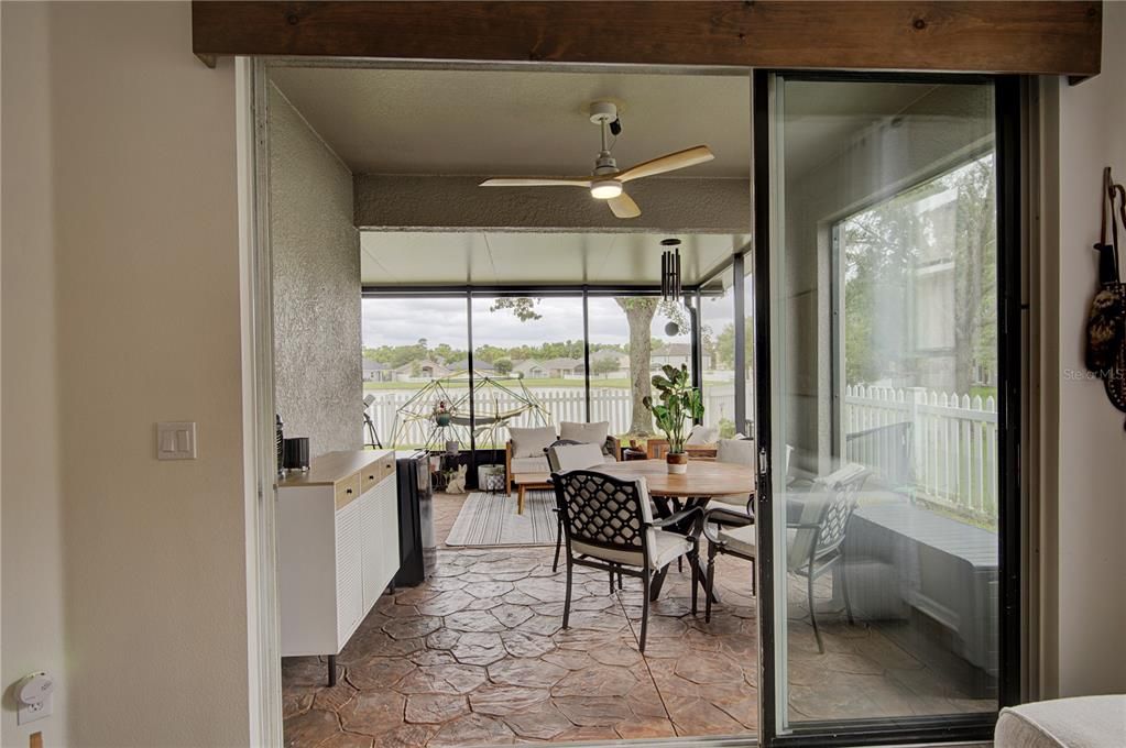 En Venta: $469,000 (3 camas, 2 baños, 1987 Pies cuadrados)