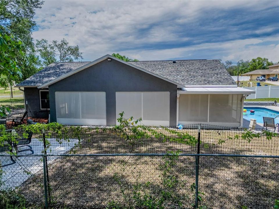 En Venta: $429,900 (4 camas, 2 baños, 1638 Pies cuadrados)