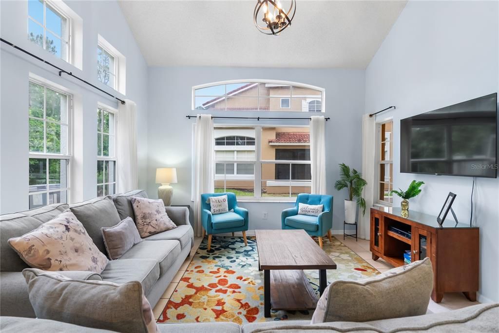 For Sale: $330,000 (4 beds, 3 baths, 1645 Square Feet)