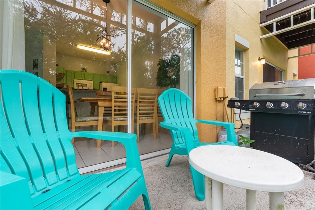For Sale: $330,000 (4 beds, 3 baths, 1645 Square Feet)