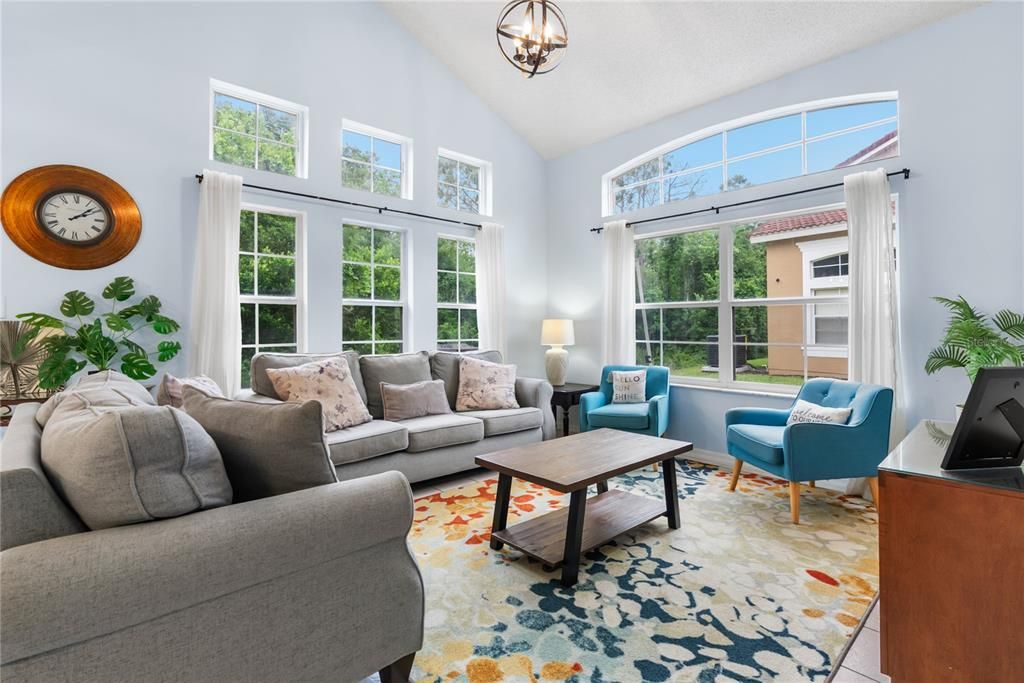 For Sale: $330,000 (4 beds, 3 baths, 1645 Square Feet)