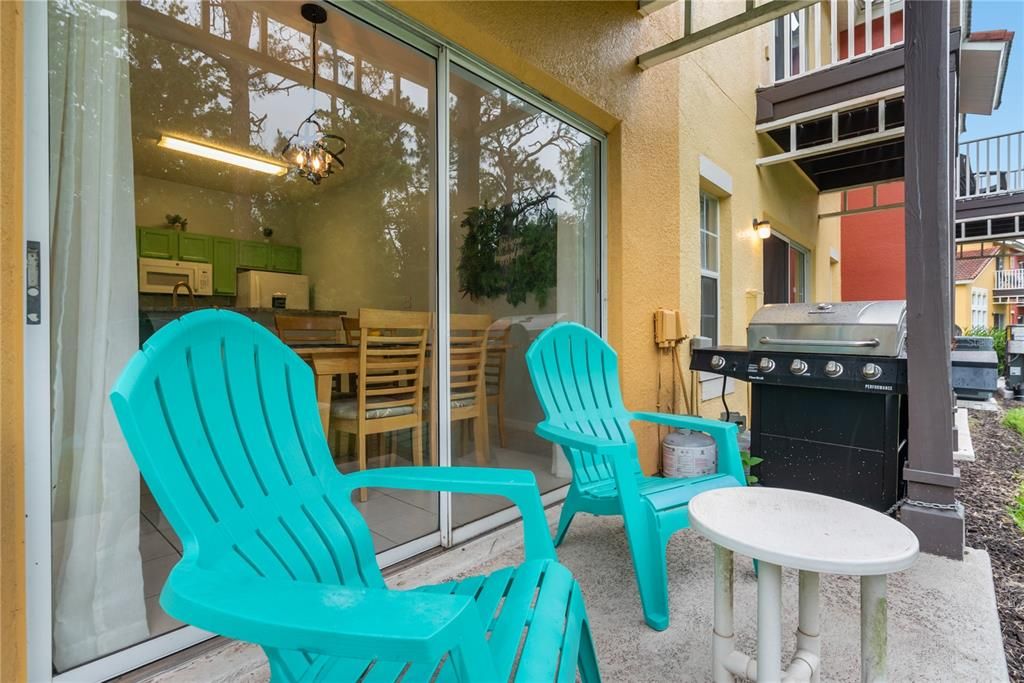 For Sale: $330,000 (4 beds, 3 baths, 1645 Square Feet)