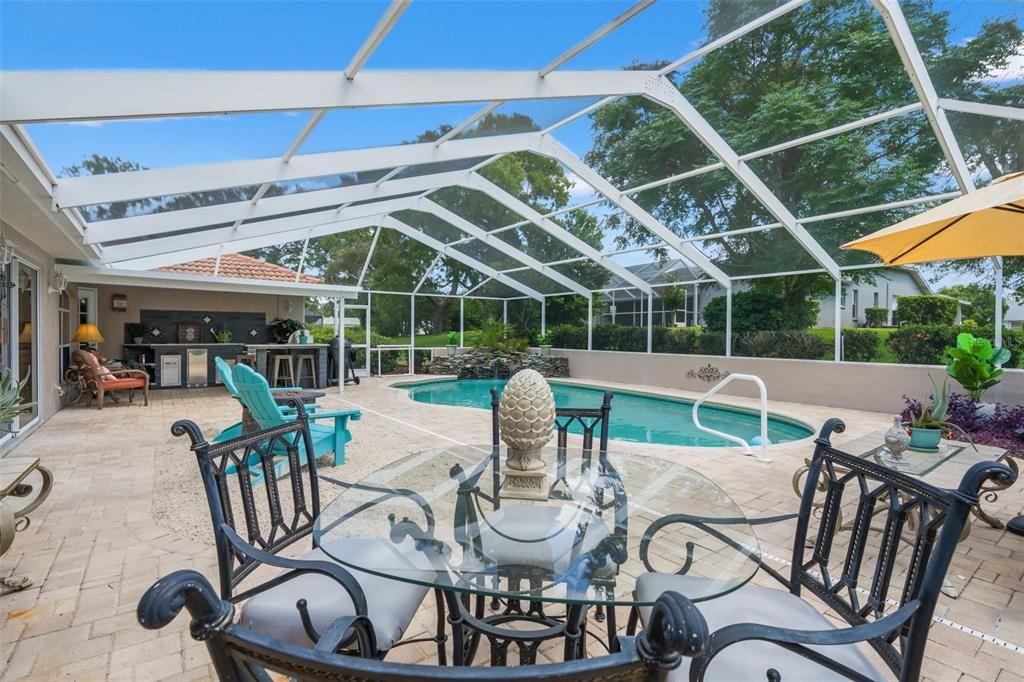 En Venta: $499,900 (3 camas, 2 baños, 2366 Pies cuadrados)